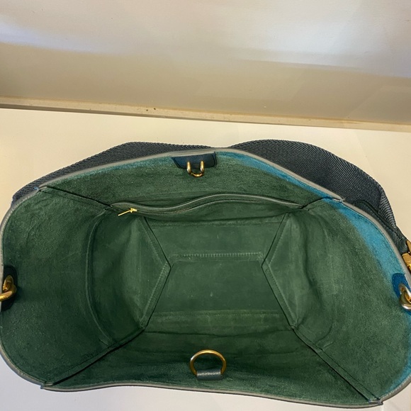 CELINE Seau Sangle in Amazone green medium NWT Never Been Used - Picture 14 of 16
